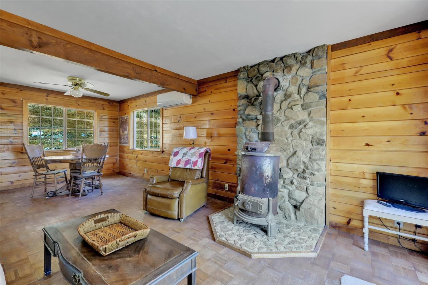 Ballantree Lane, Grass Valley, California image 14