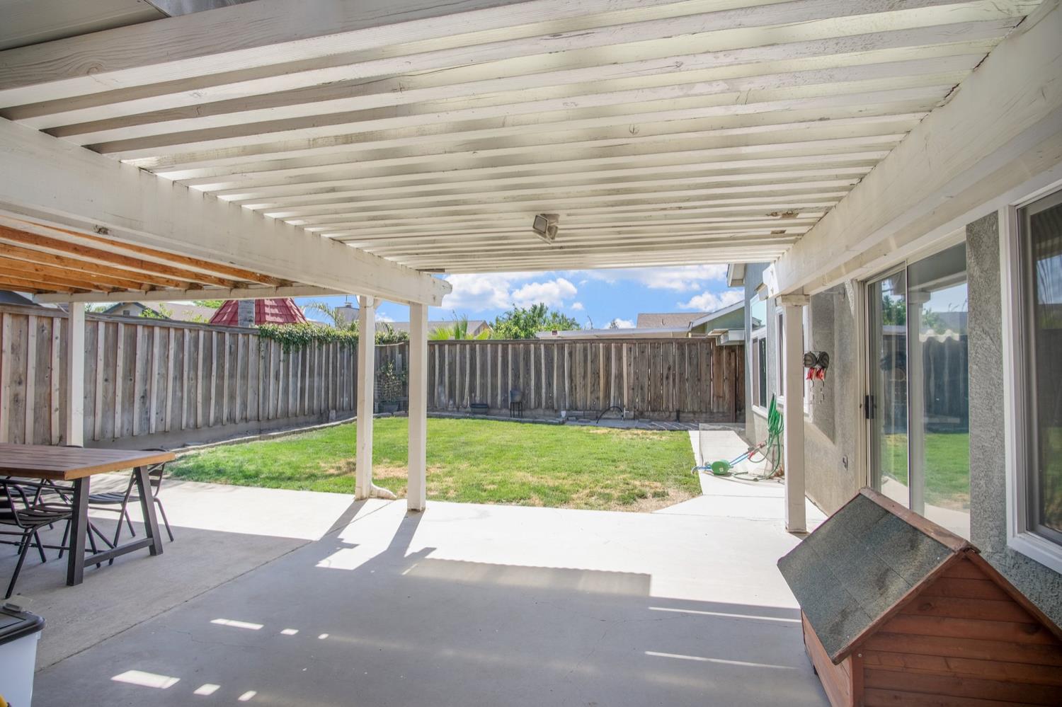 Bradford Court, Delhi, California image 27