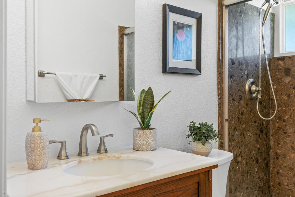 Rumford Avenue, Citrus Heights, California image 32
