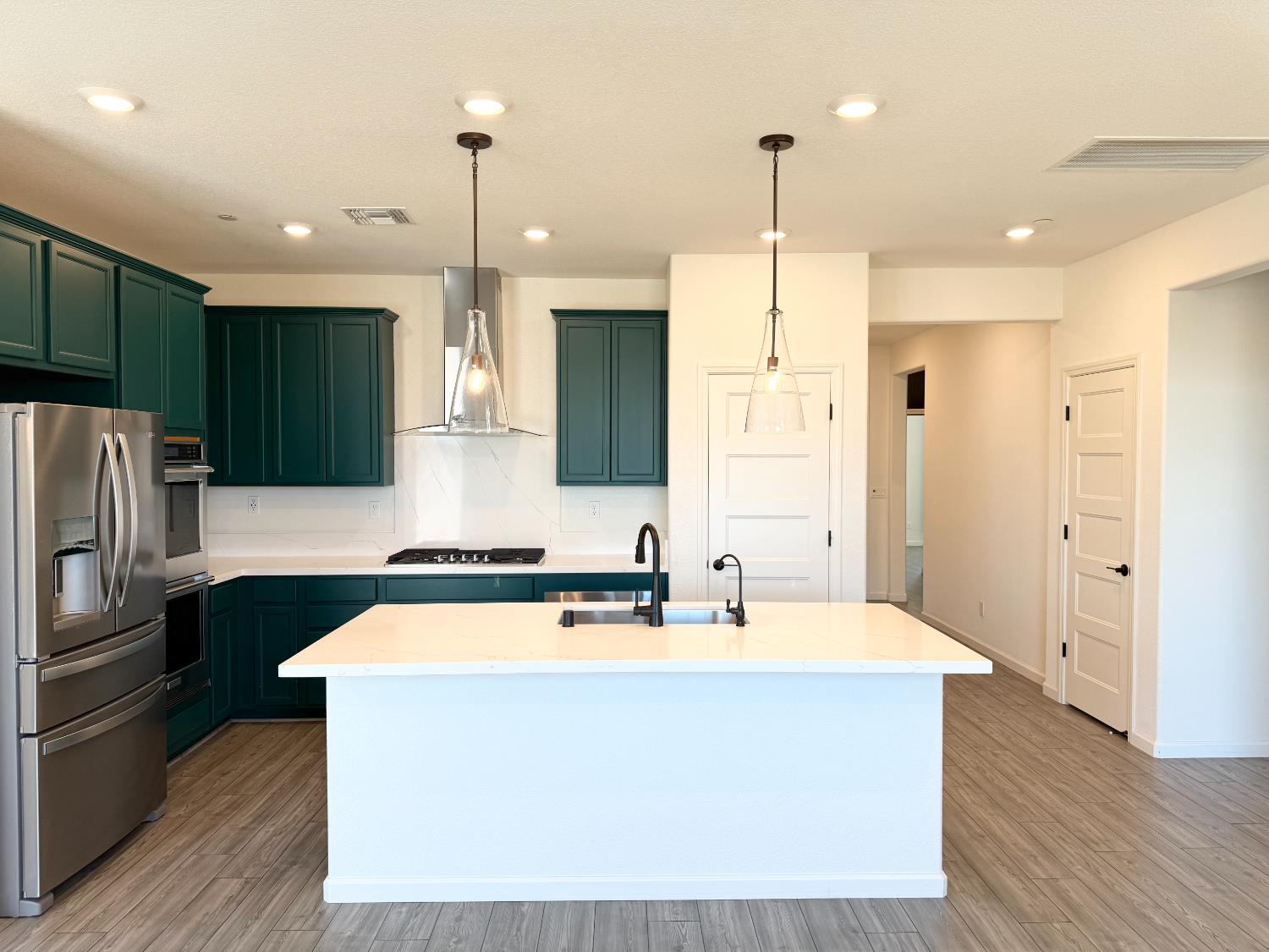Featherstone Drive, Patterson, California image 14