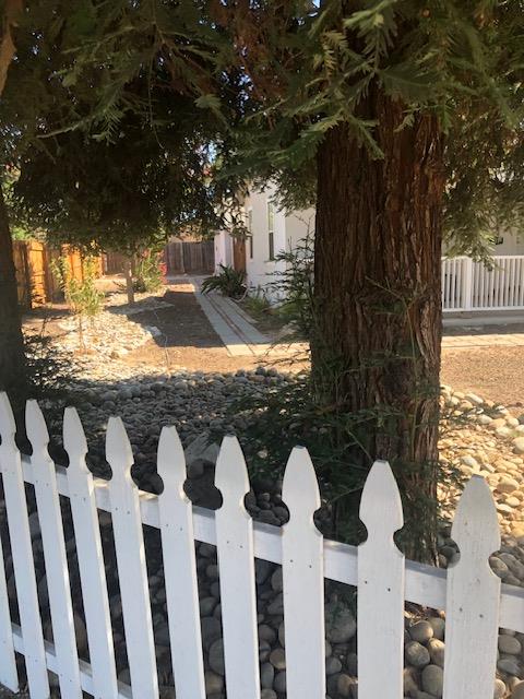 W Howard, Visalia, California image 22