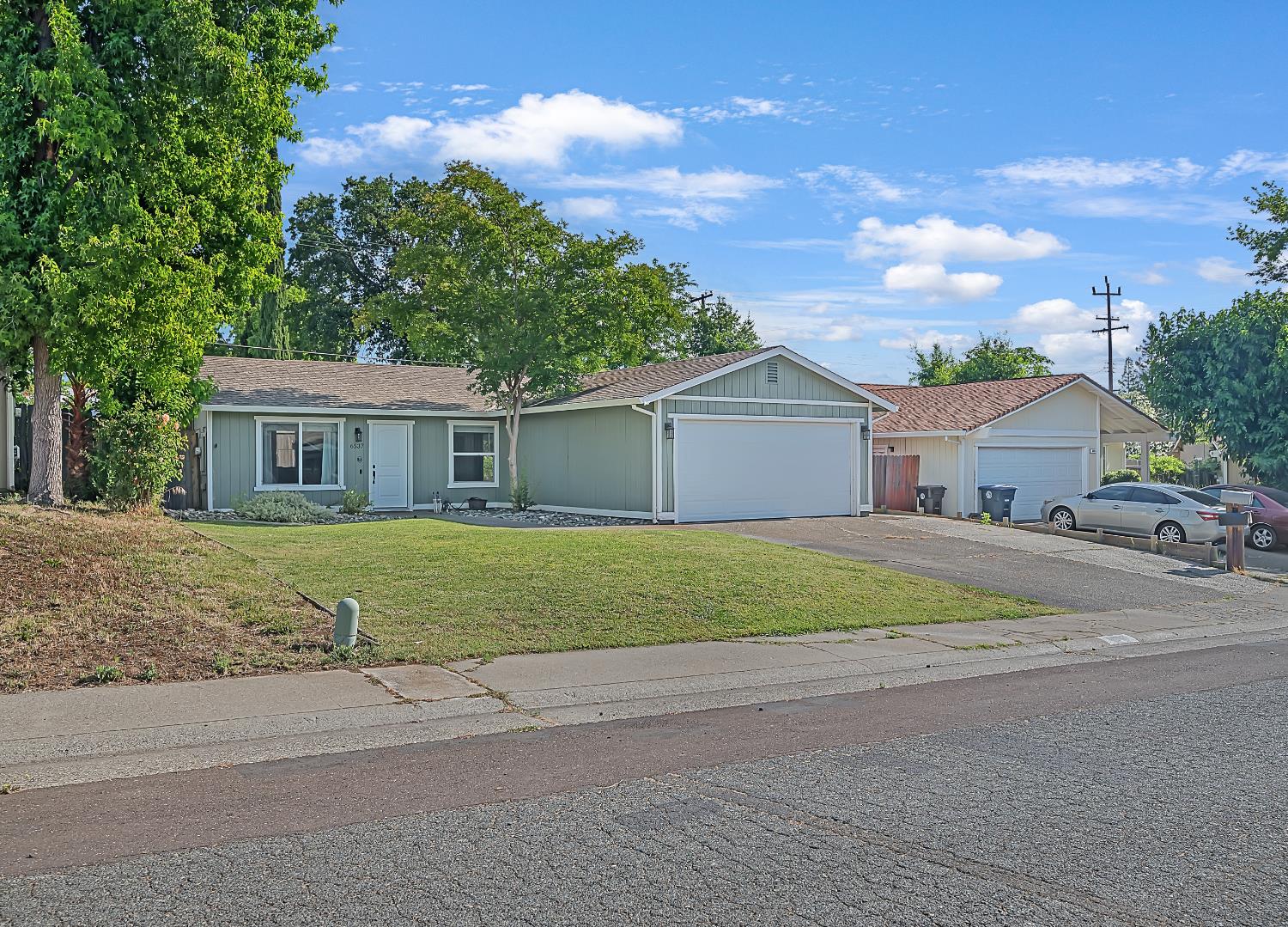 Briartree Way, Citrus Heights, California image 2