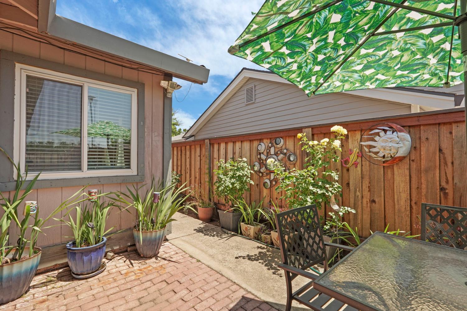 La Luna Court, Citrus Heights, California image 42