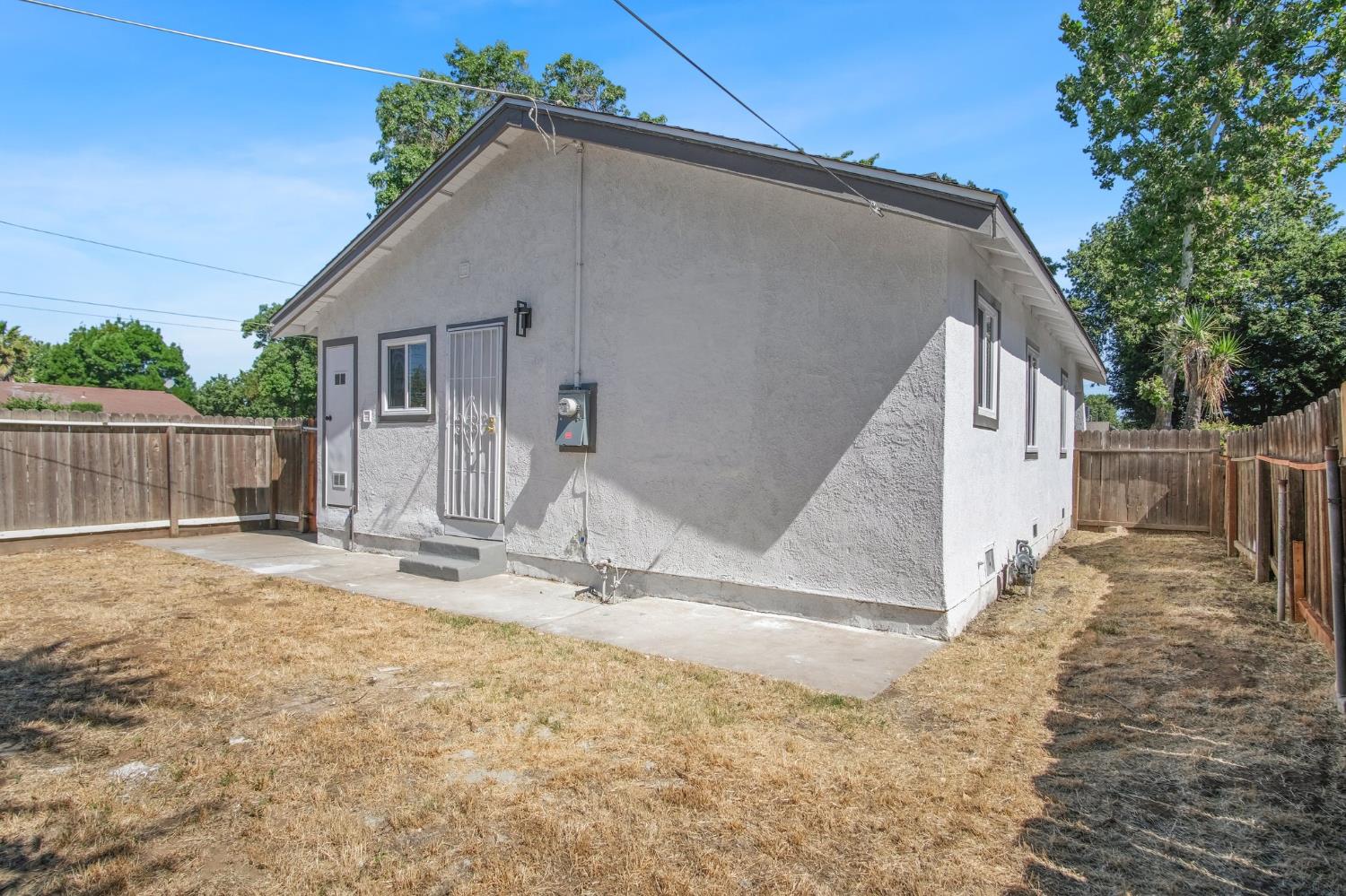 Maple Street, Modesto, California image 18