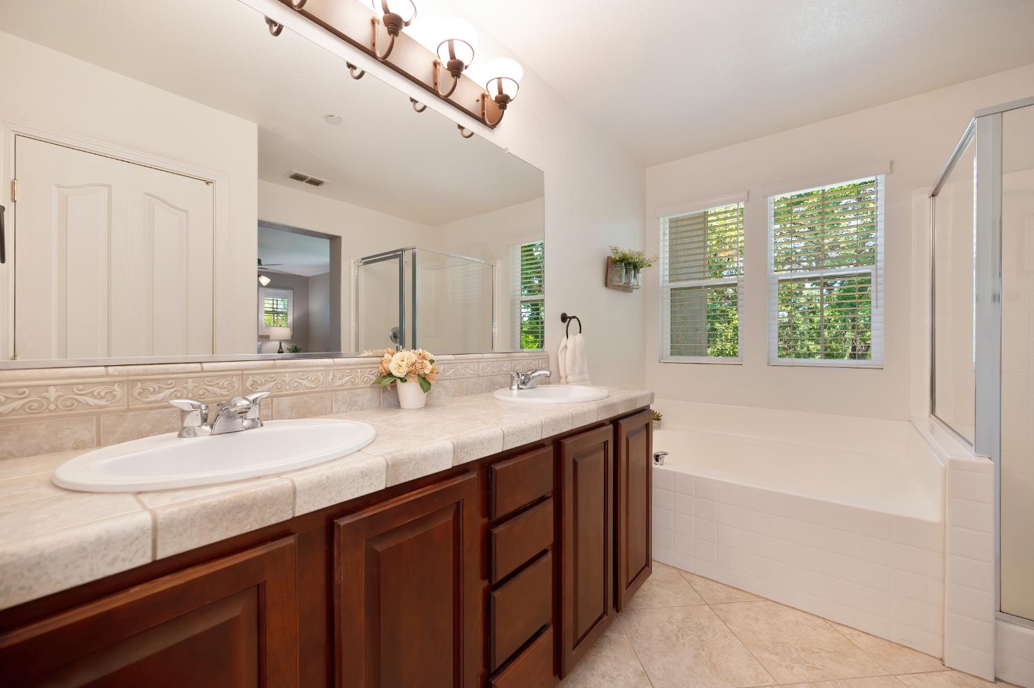 Photo #28: 225067967 Listing: Photo #28