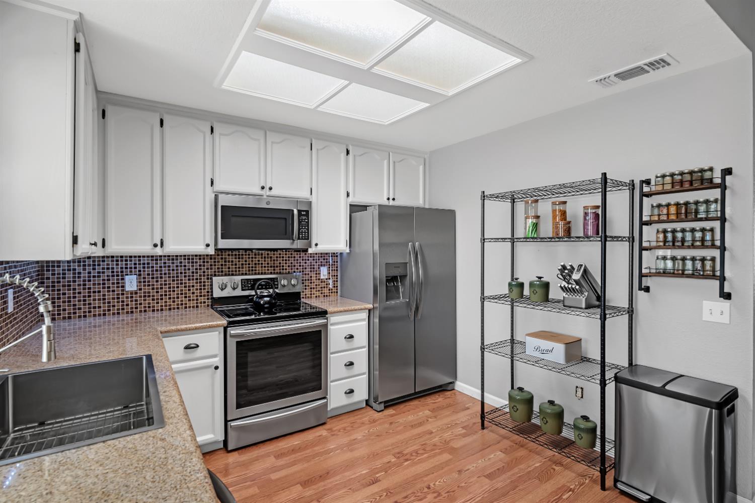 Briartree Way, Citrus Heights, California image 9
