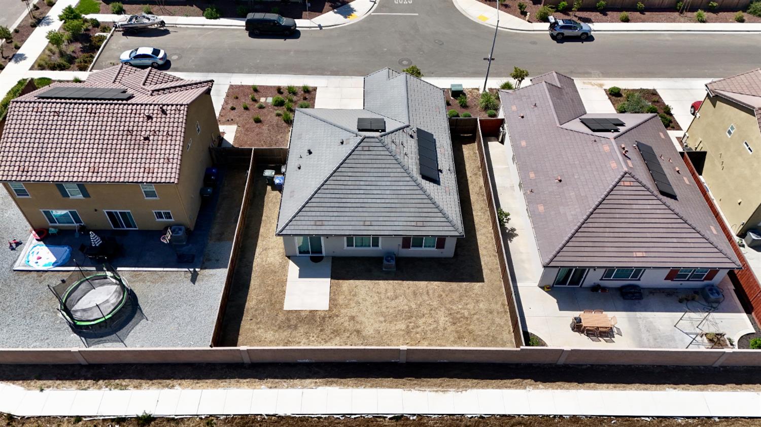 Featherstone Drive, Patterson, California image 6