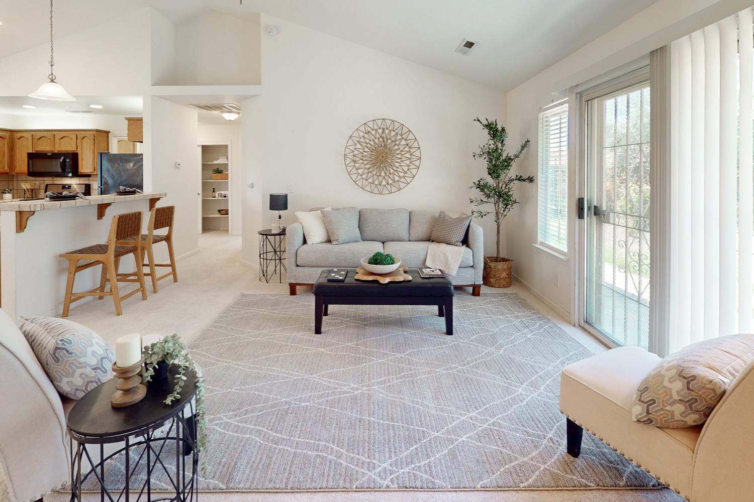 Donald Court, Yuba City, California image 5