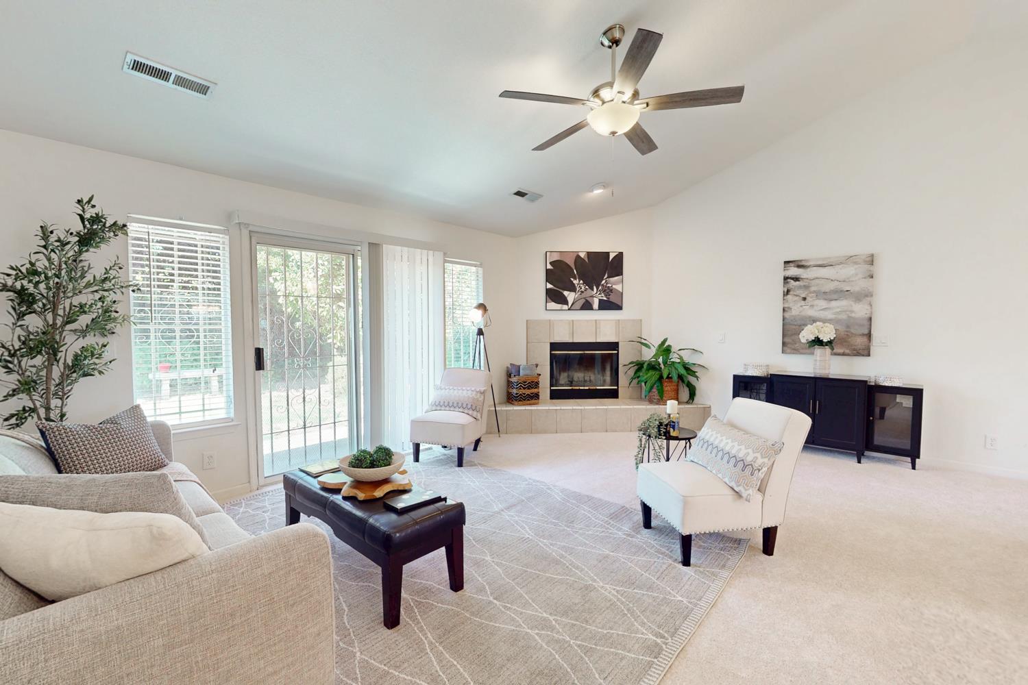 Donald Court, Yuba City, California image 9
