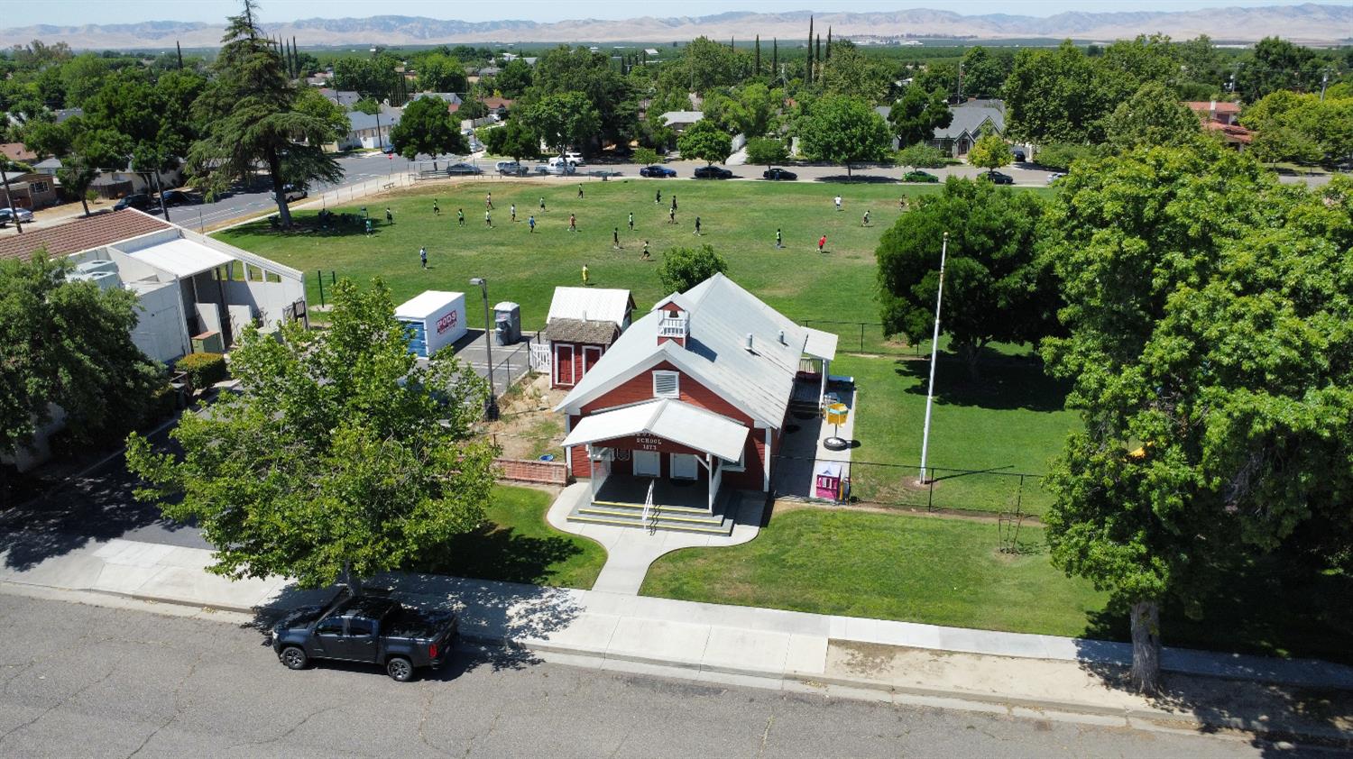 R Street, Newman, California image 30