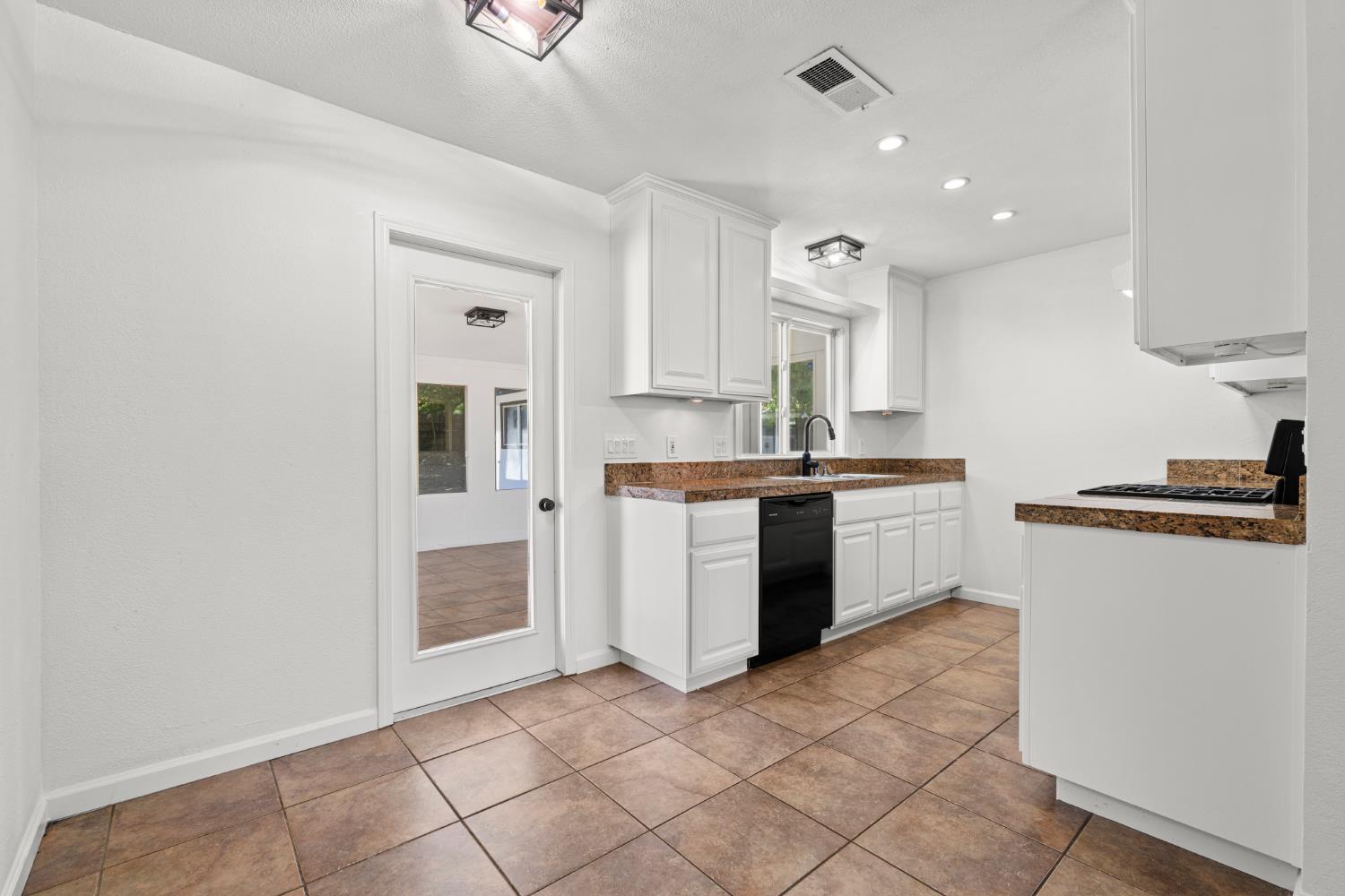 Glen Tree Drive, Citrus Heights, California image 14