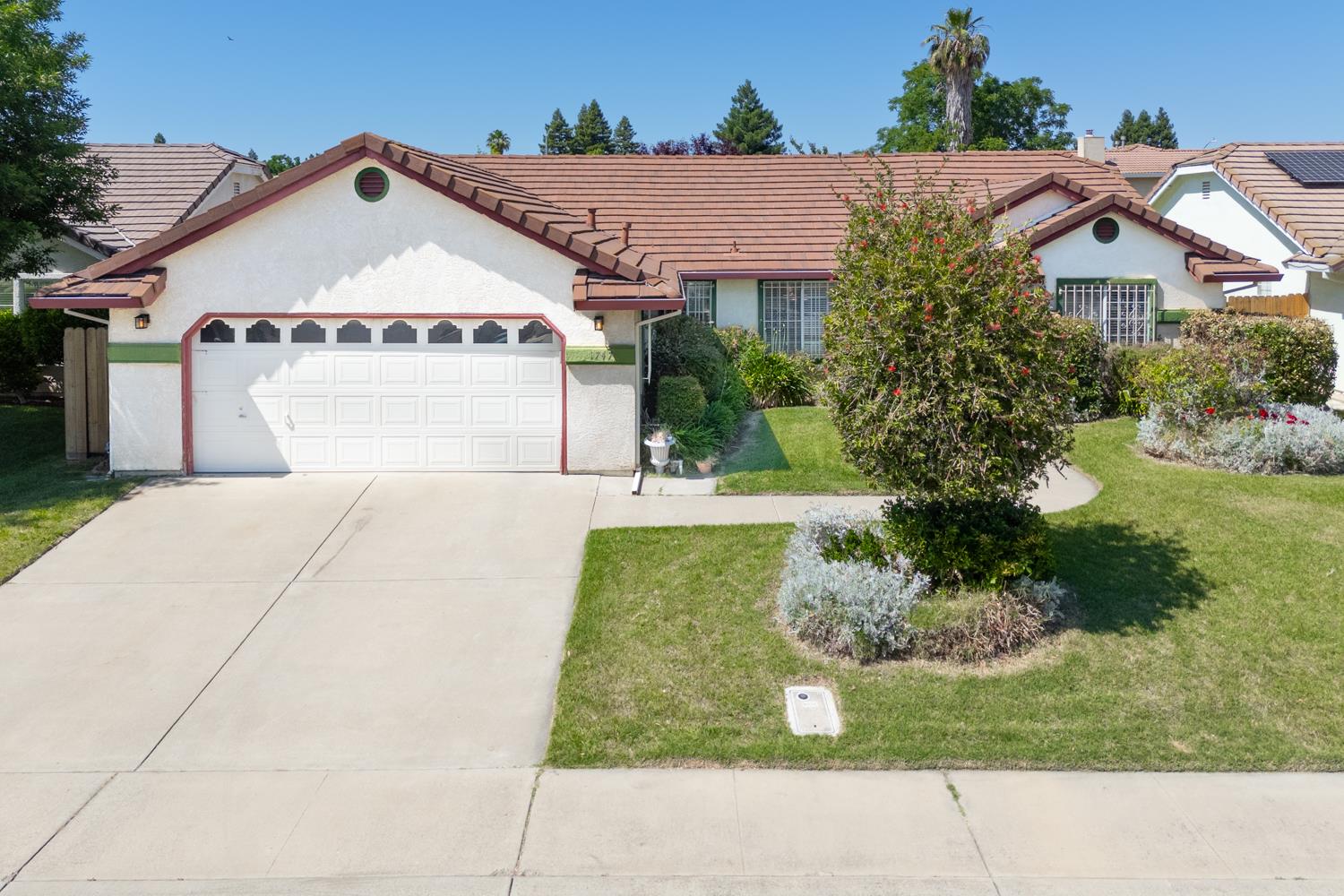 Donald Court, Yuba City, California image 1