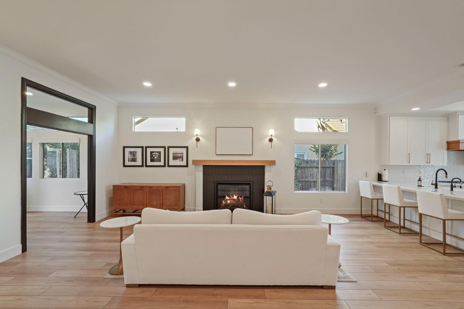 Sweetwood Drive, Lodi, California image 9