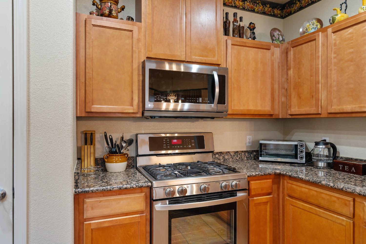 Photo #9: 225068251 Listing: Photo #9