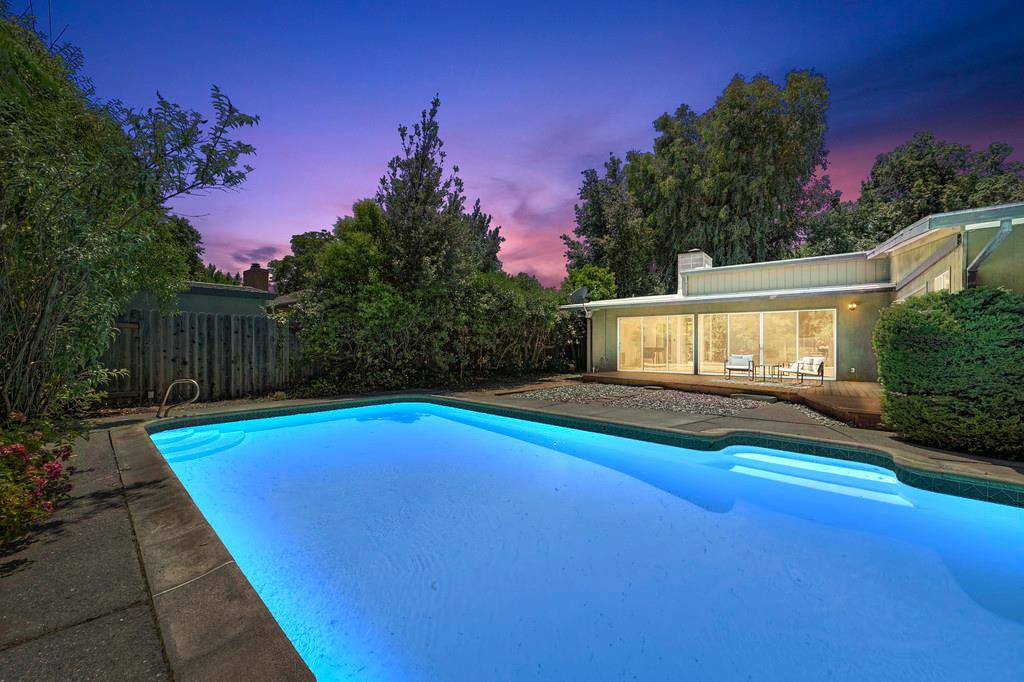 Sycamore Lane, Davis, California image 48