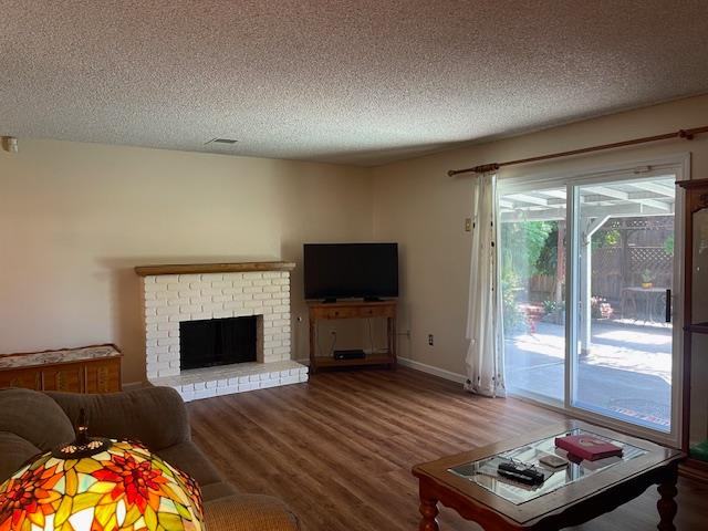 Maplenut Avenue, Modesto, California image 9
