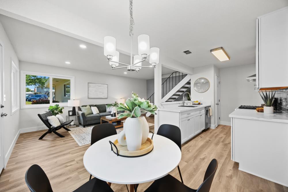 Photo #8: 225068169 Listing: Photo #8