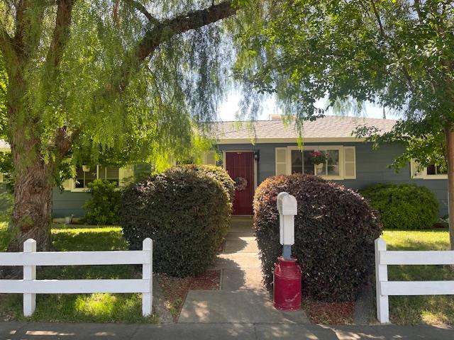 Maplenut Avenue, Modesto, California image 4