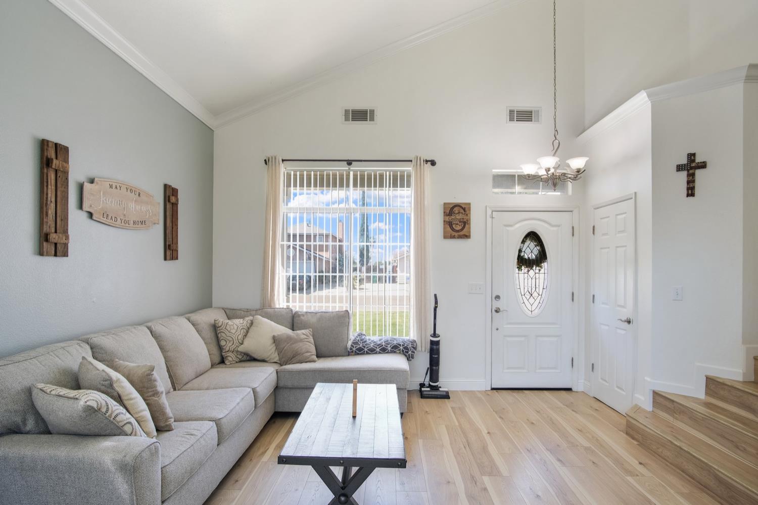 Bradford Court, Delhi, California image 6