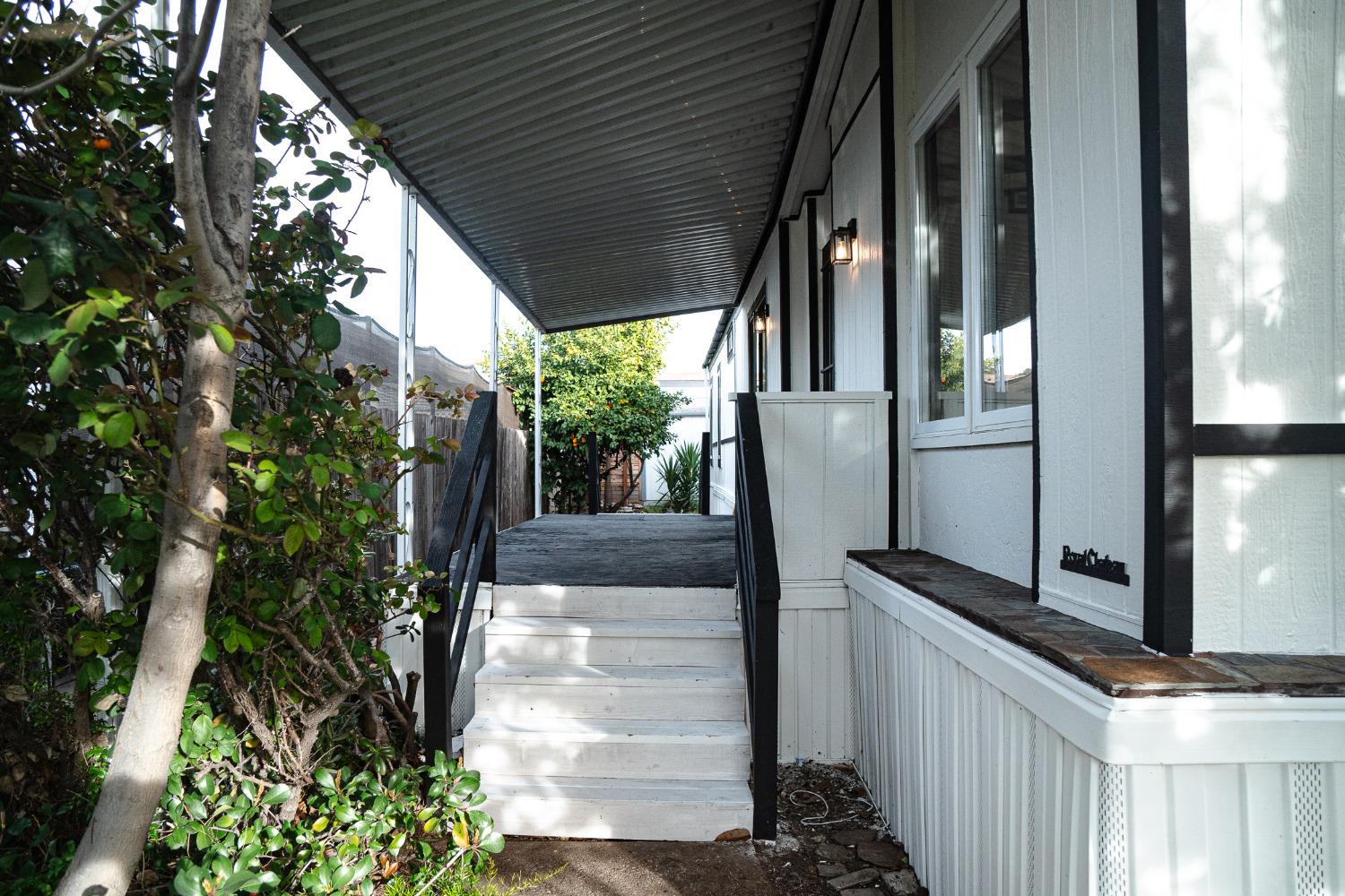 Detail Gallery Image 24 of 25 For 818 Dobrich Cir, Pittsburg,  CA 94565 - 2 Beds | 2 Baths