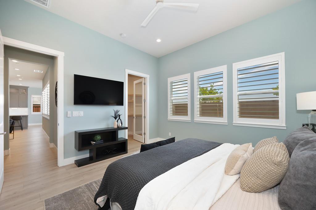Pacific Wren Way, Folsom, California image 20