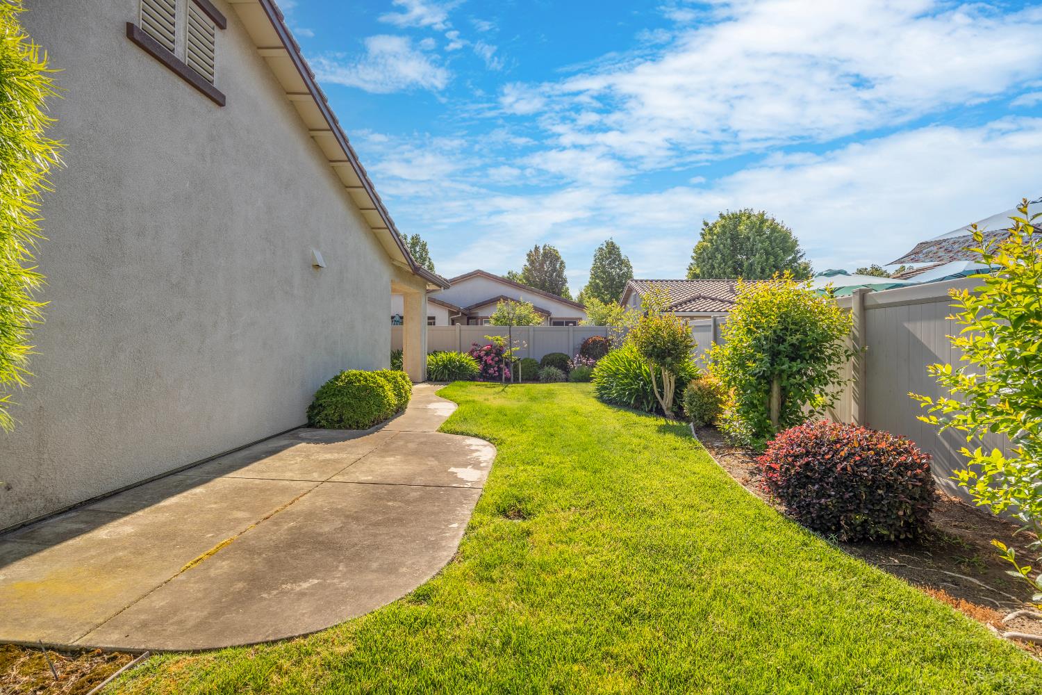Rose Briar Place, Manteca, California image 42
