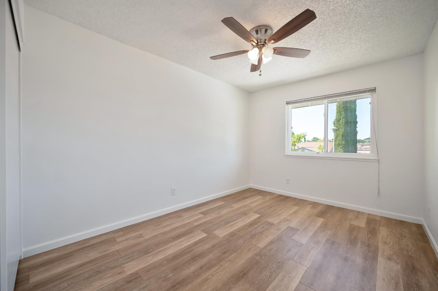 Coral Oak Way, Citrus Heights, California image 21