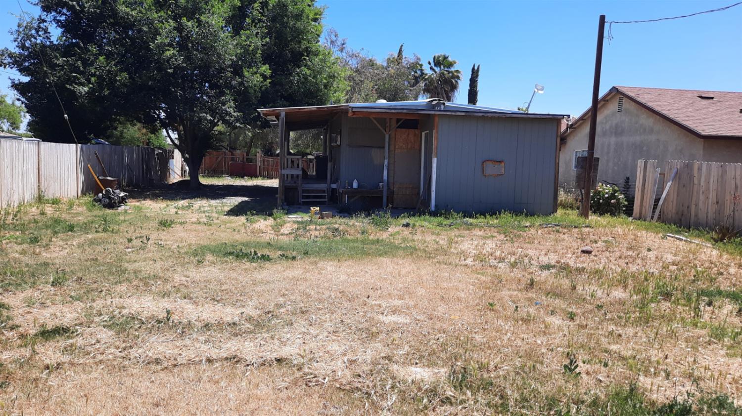 Elm, Chowchilla, California image 14