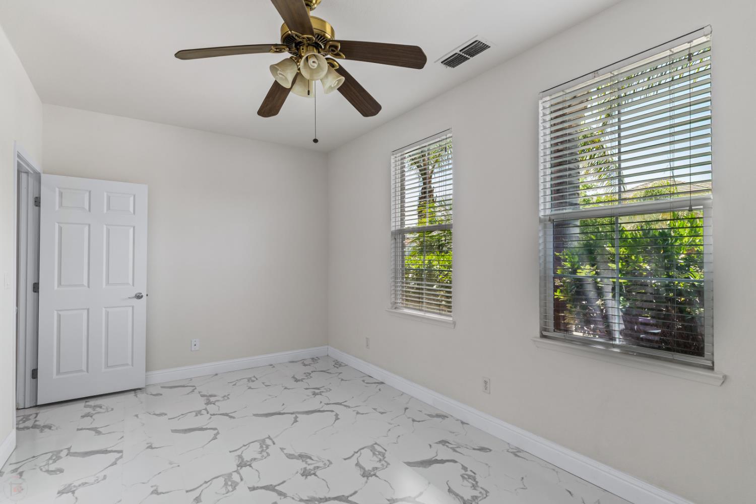 Detail Gallery Image 76 of 82 For 2431 Ogden Sannazor Ct, Tracy,  CA 95377 - 6 Beds | 4/1 Baths