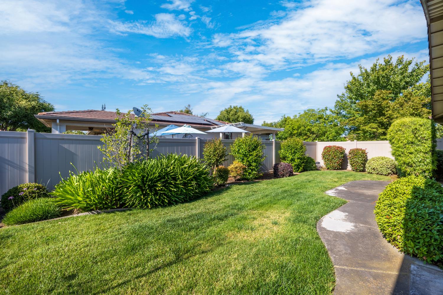 Rose Briar Place, Manteca, California image 40