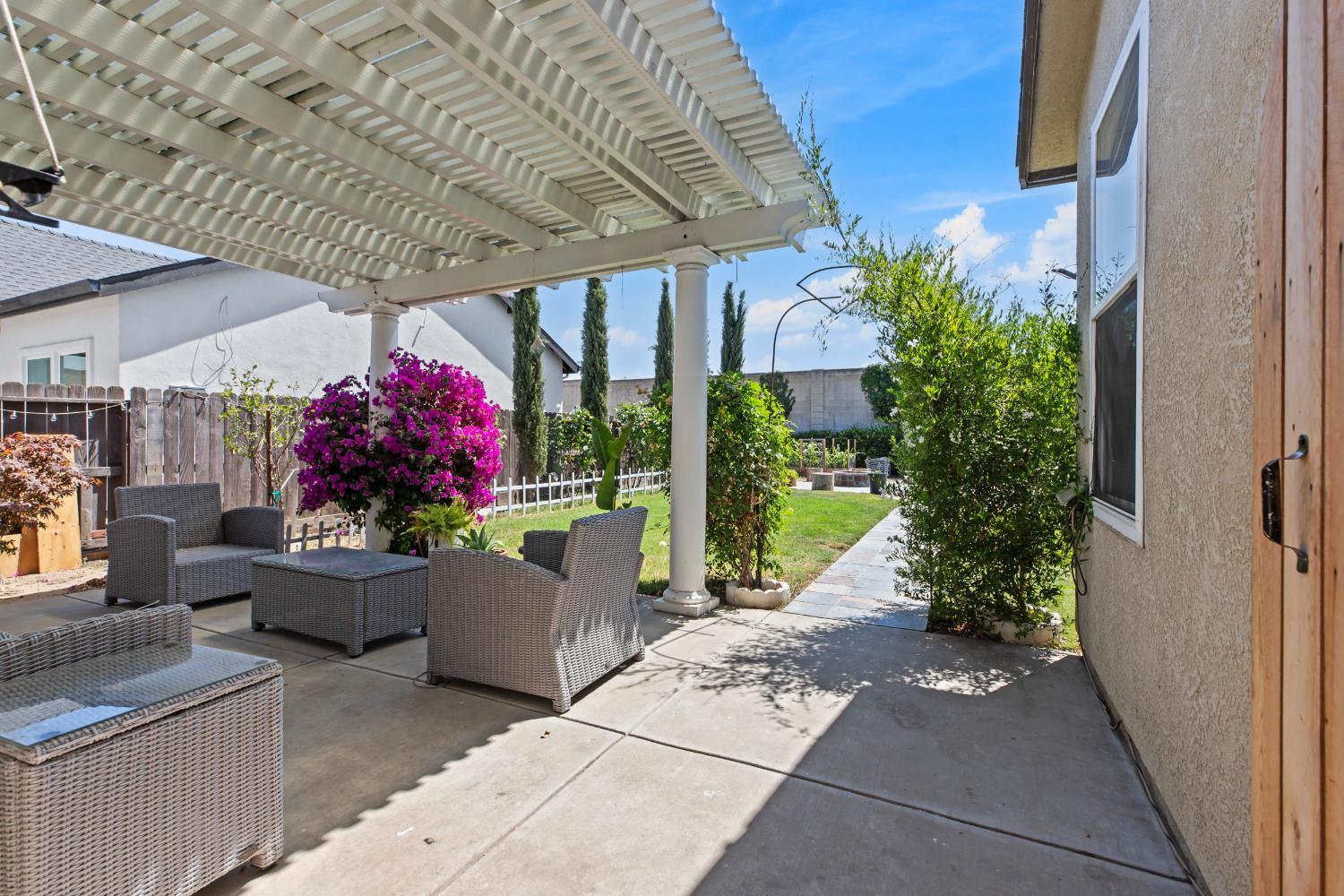Nicol Way, Manteca, California image 22