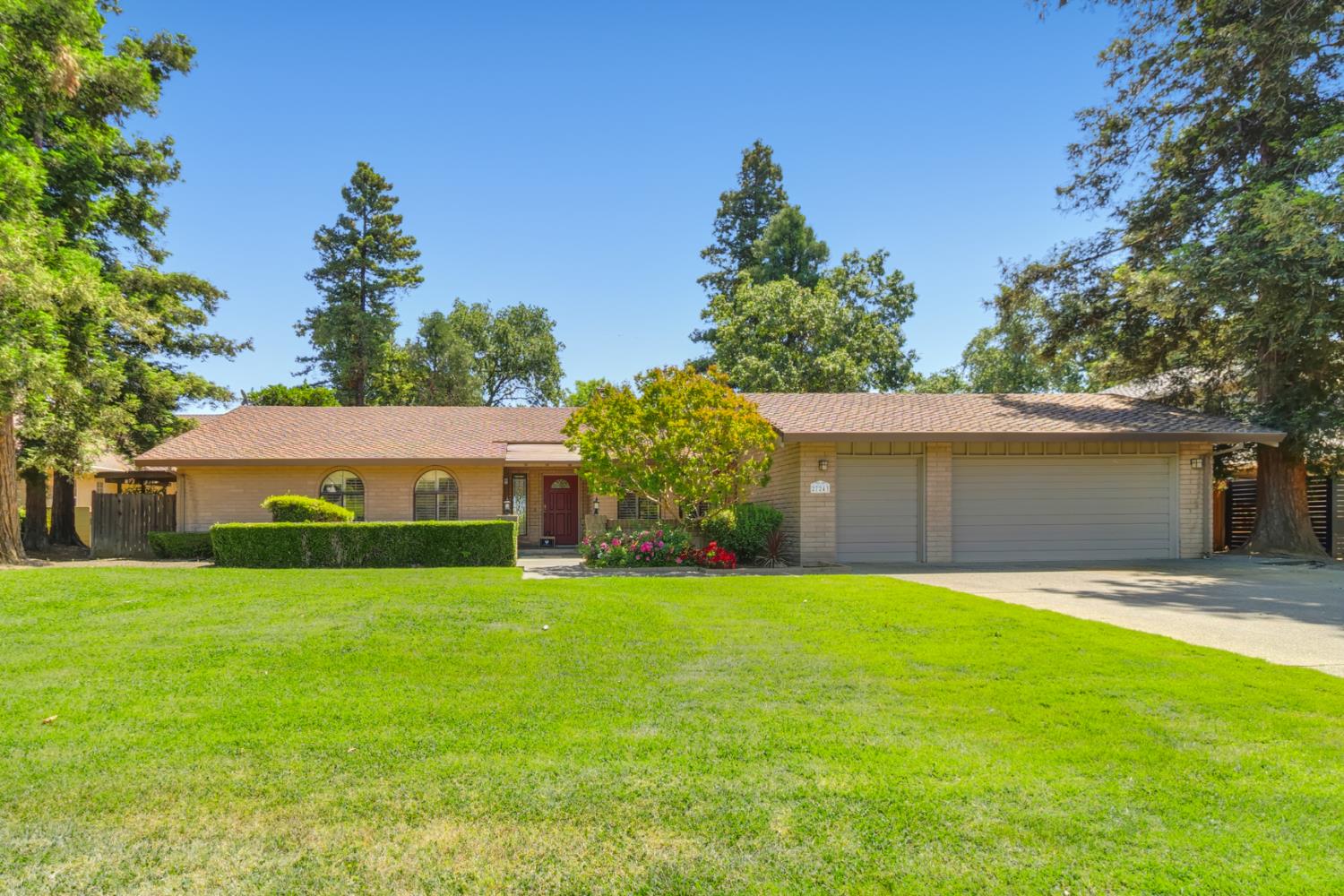 E El Macero Drive, El Macero, California image 4