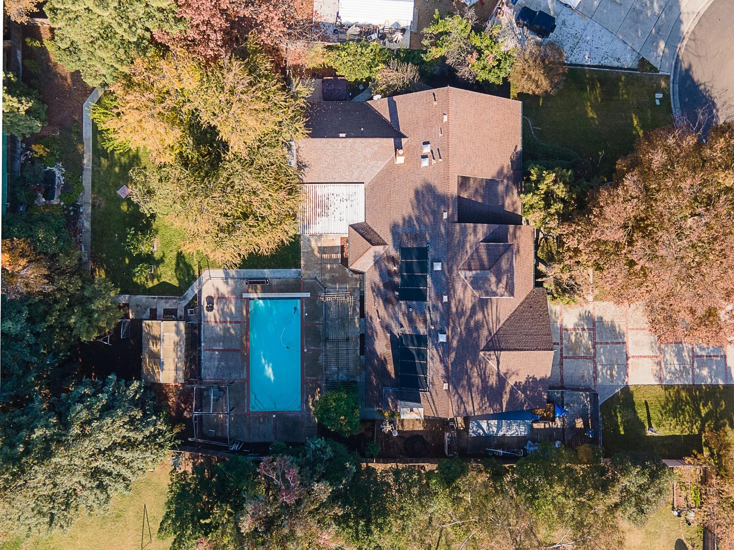 Laron Court, Stockton, California image 6