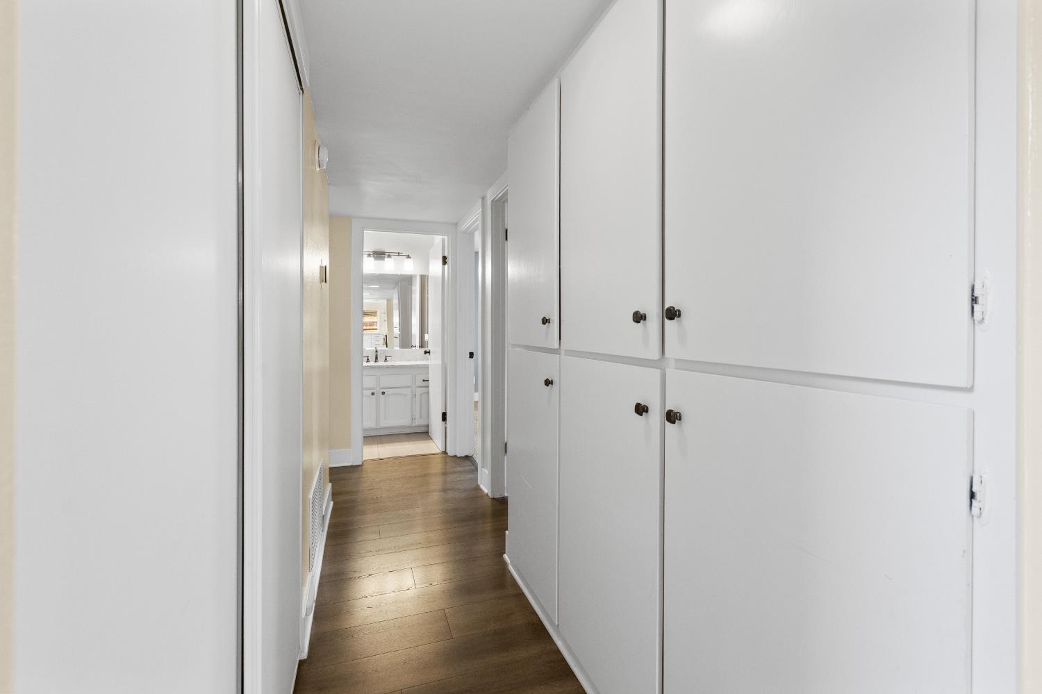 Glen Alder Way, Sacramento, CA, 95826-4058