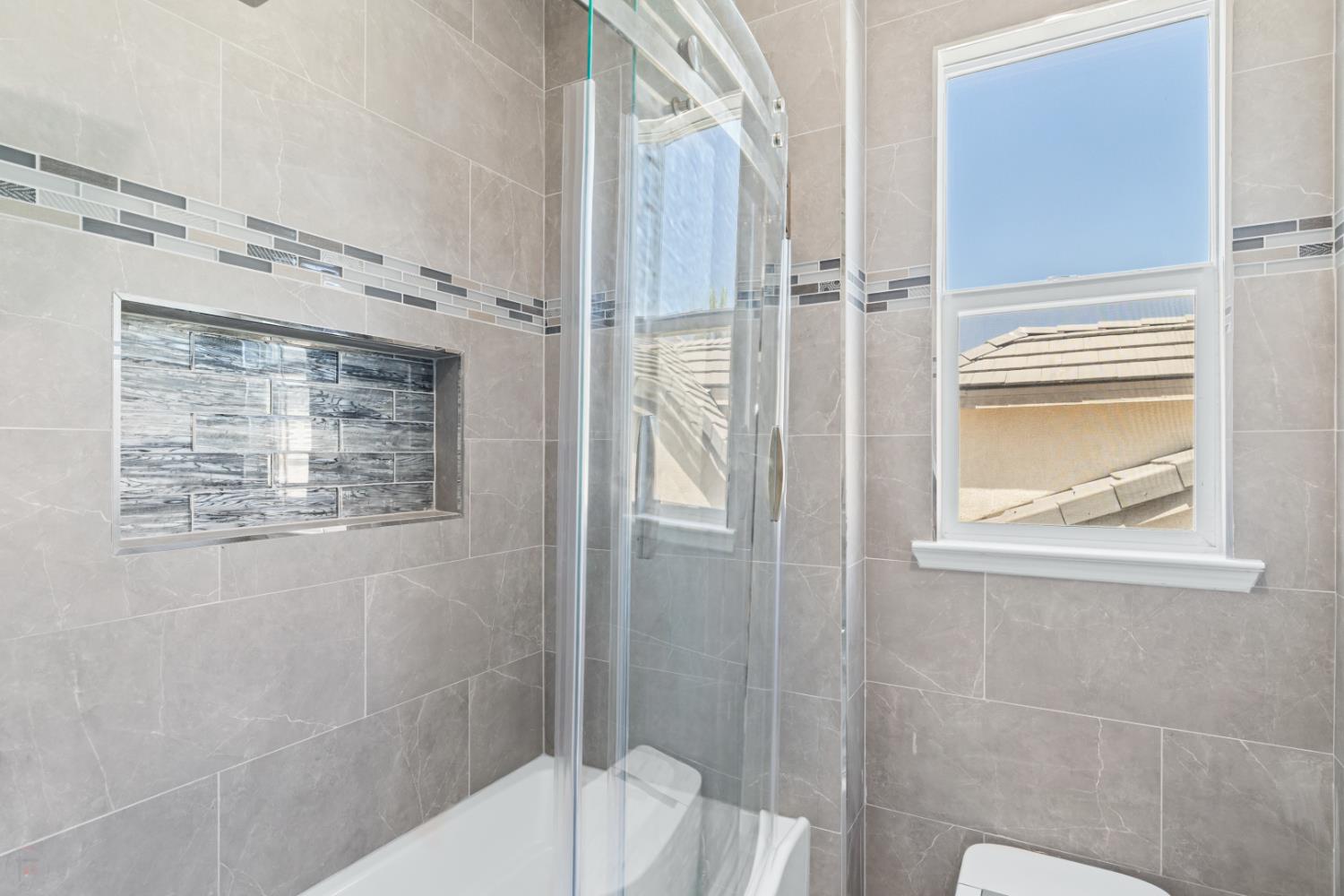 Detail Gallery Image 54 of 82 For 2431 Ogden Sannazor Ct, Tracy,  CA 95377 - 6 Beds | 4/1 Baths