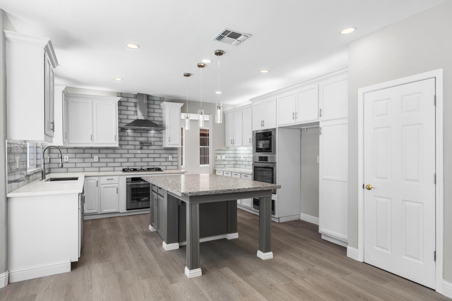 Detail Gallery Image 21 of 82 For 2431 Ogden Sannazor Ct, Tracy,  CA 95377 - 6 Beds | 4/1 Baths