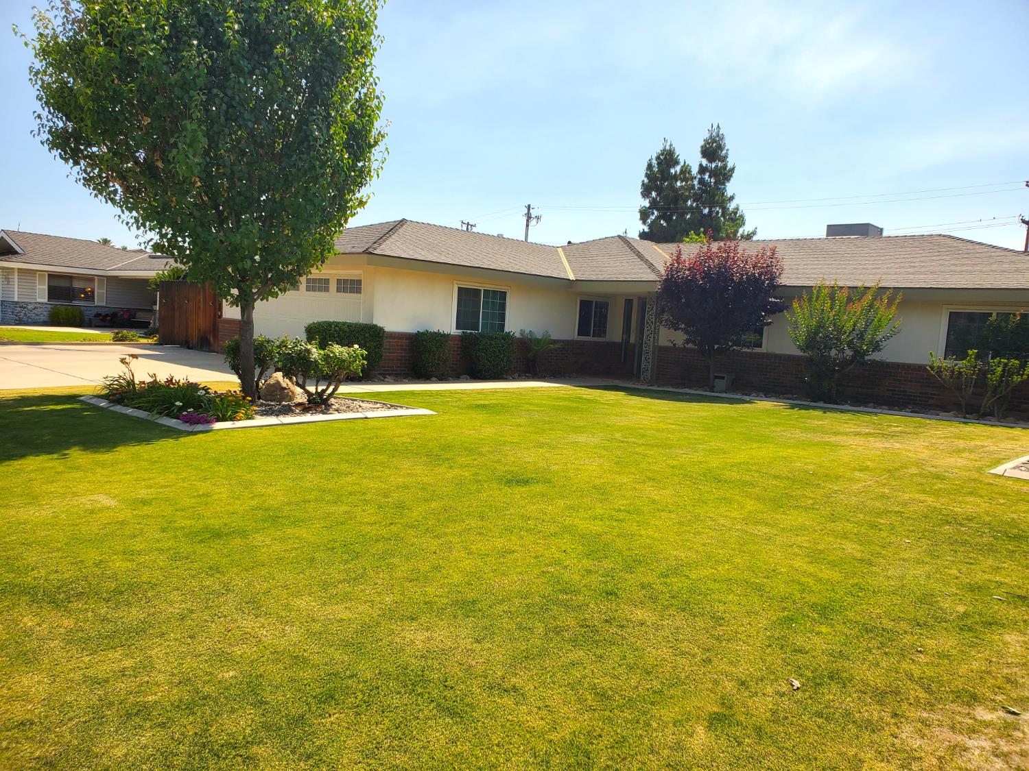 Crestmore Street, Bakersfield, California image 1