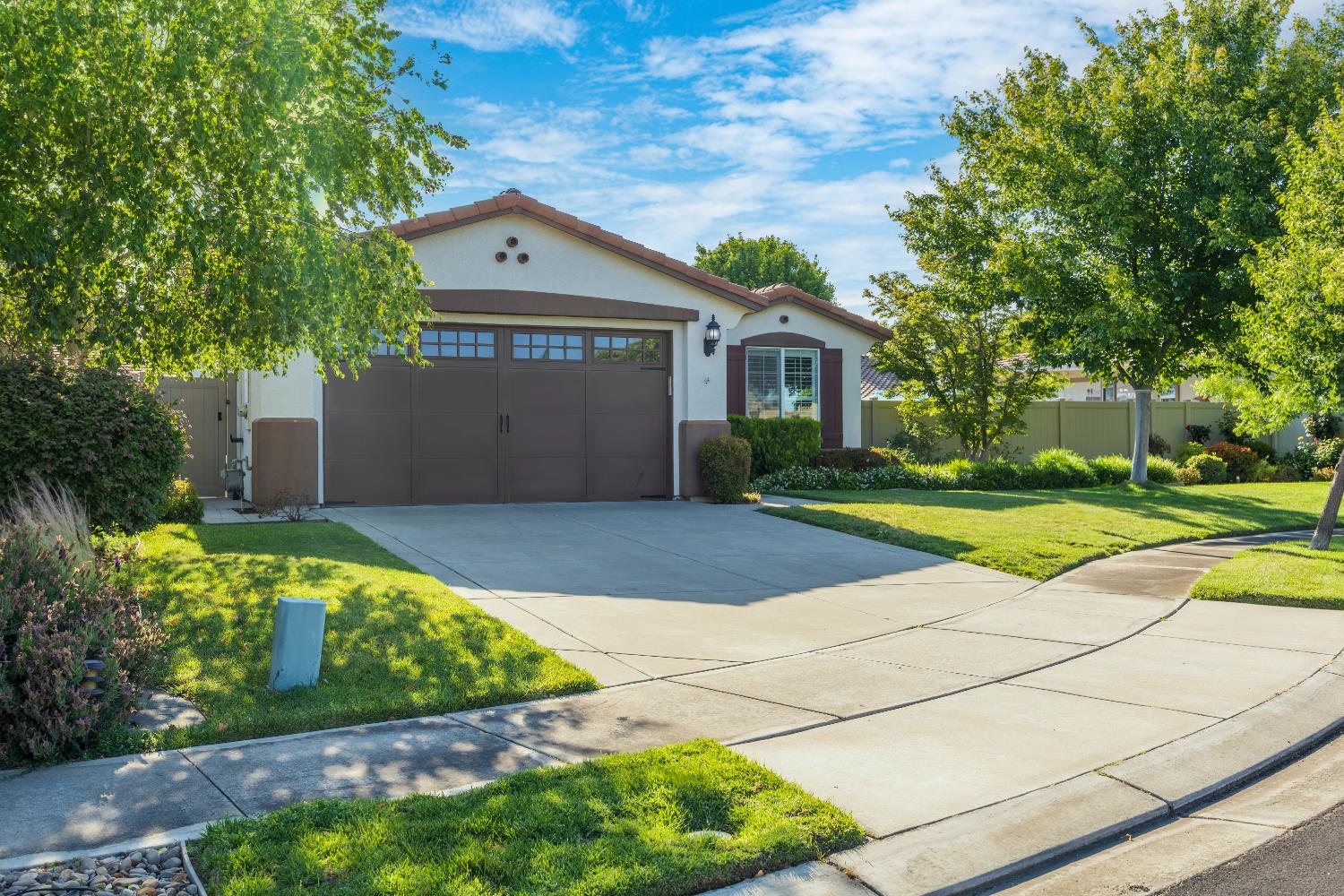 Rose Briar Place, Manteca, California image 3