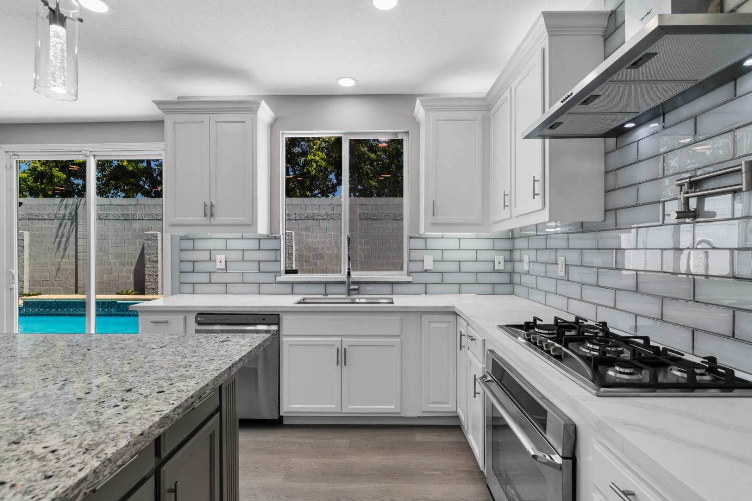 Detail Gallery Image 19 of 82 For 2431 Ogden Sannazor Ct, Tracy,  CA 95377 - 6 Beds | 4/1 Baths