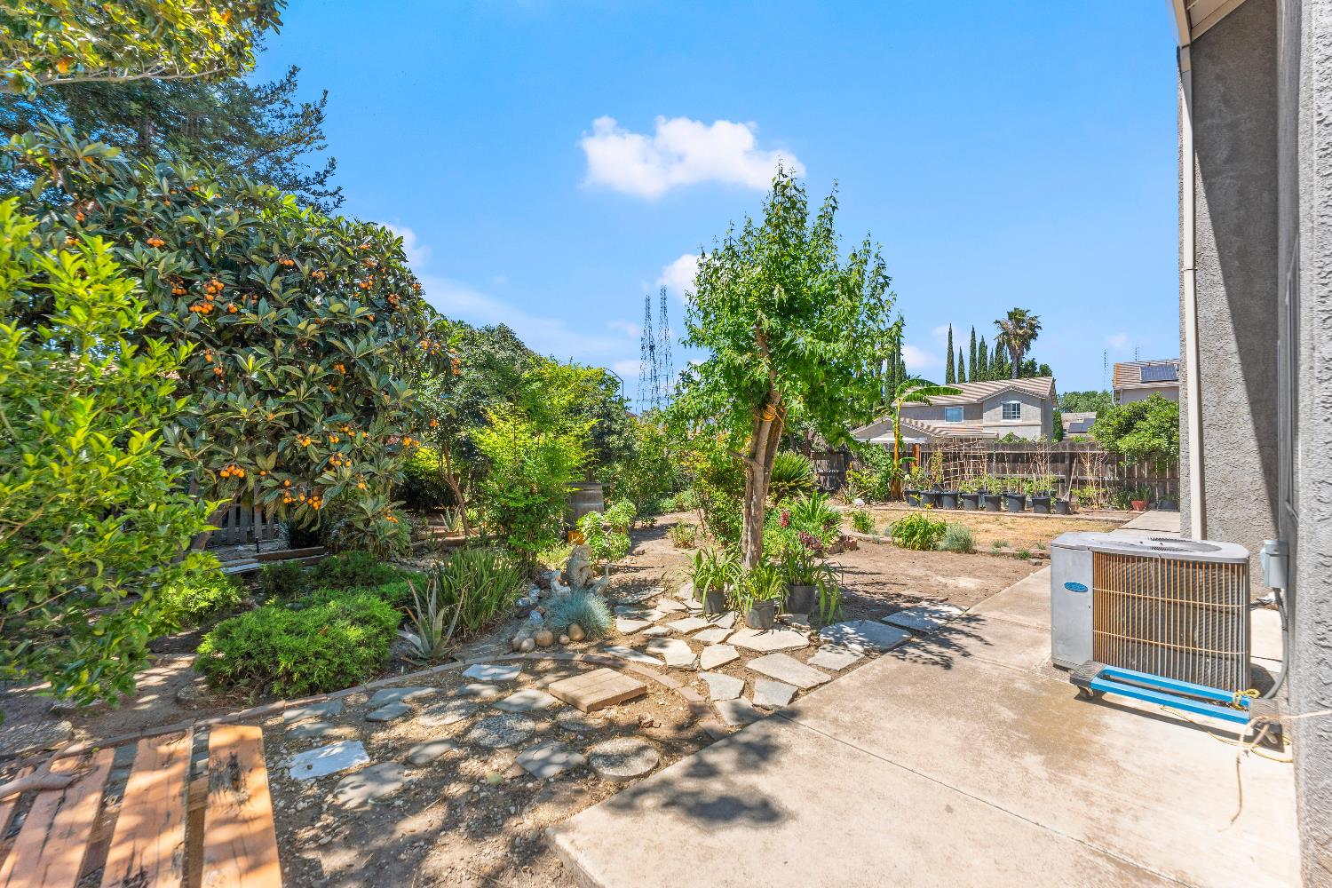 Van Eeden Court, Stockton, California image 35