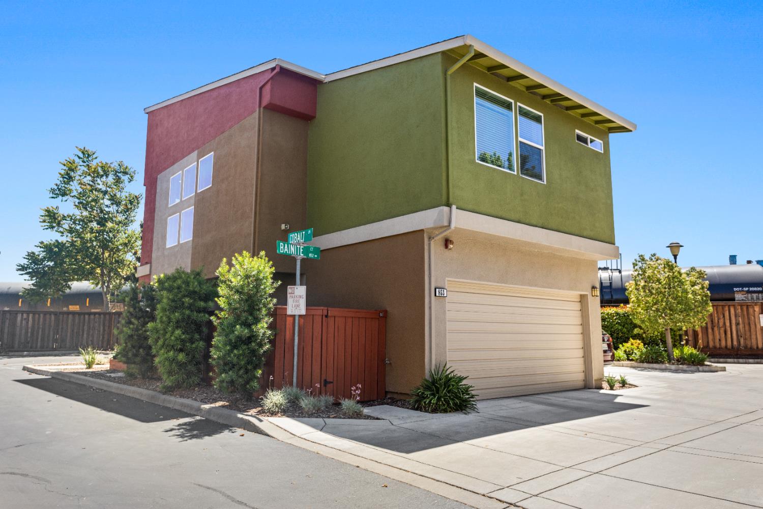 Bainite Court, West Sacramento, California image 4