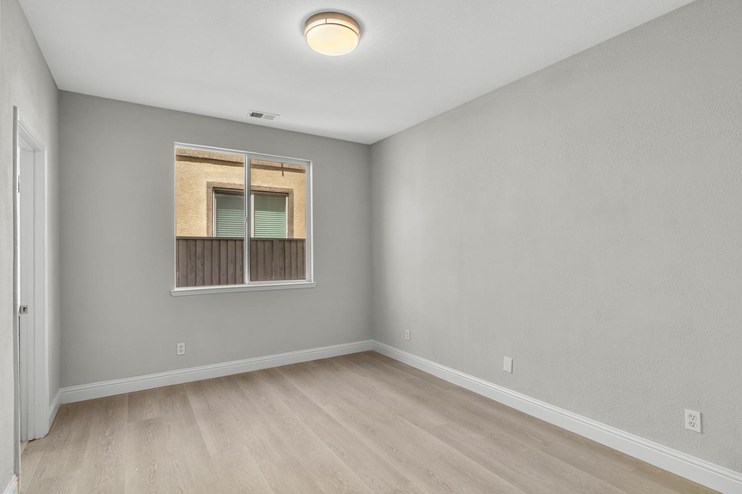 Detail Gallery Image 34 of 82 For 2431 Ogden Sannazor Ct, Tracy,  CA 95377 - 6 Beds | 4/1 Baths