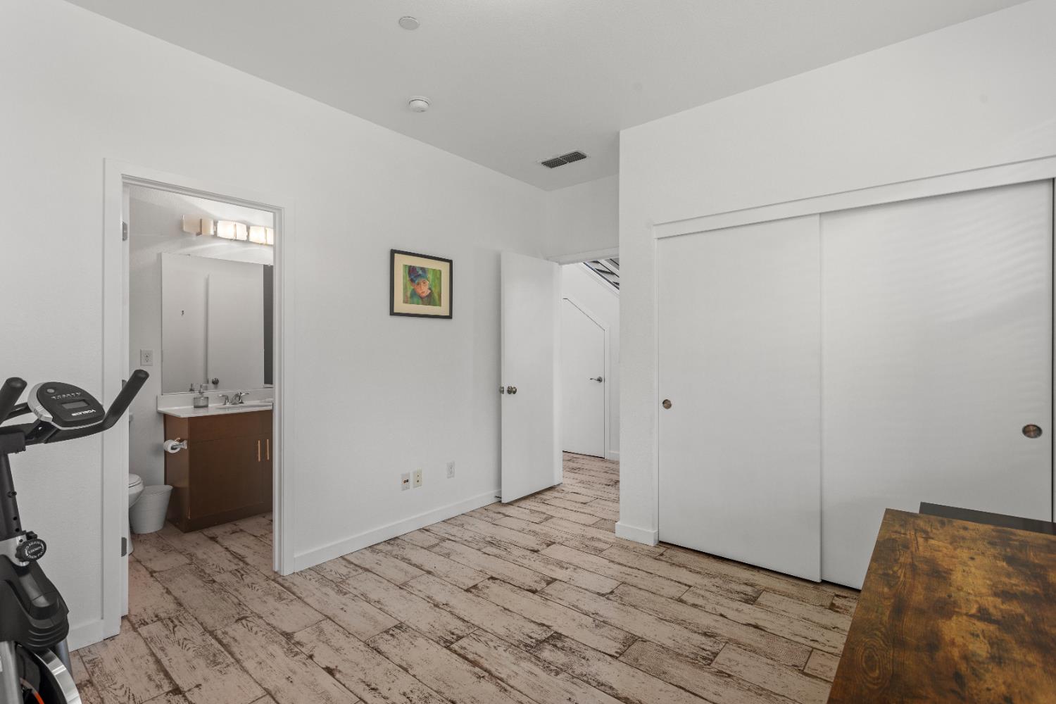 Bainite Court, West Sacramento, California image 7