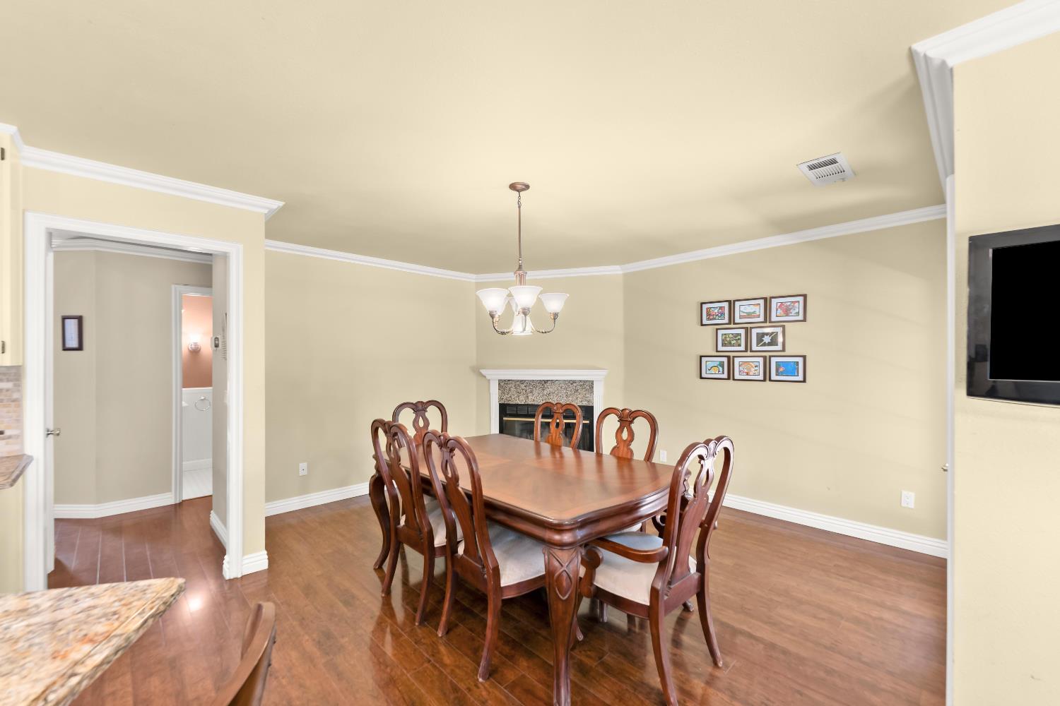 Crown Prince Court, Elk Grove, California image 11