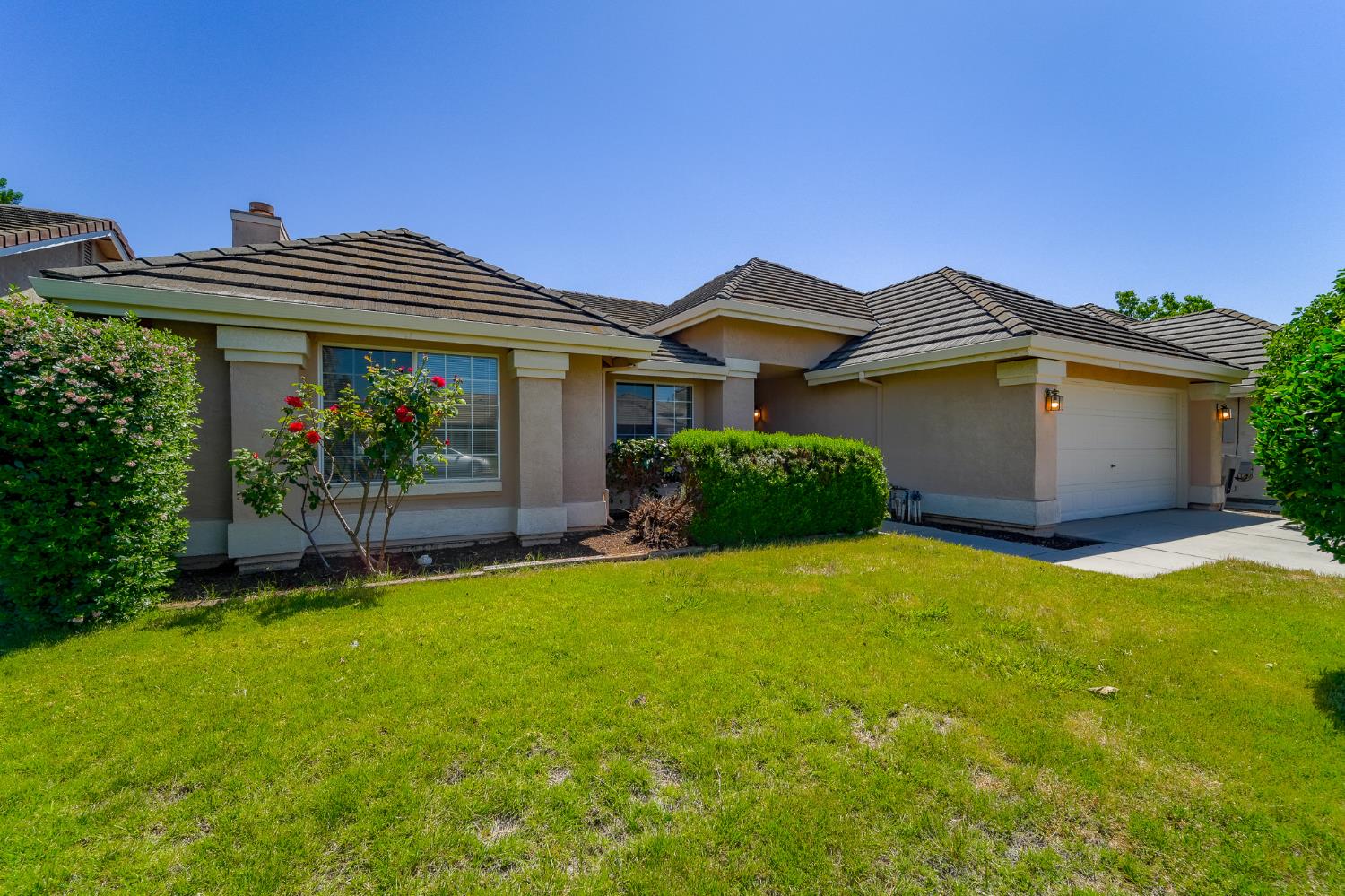 Colony Manor, Riverbank, California image 2