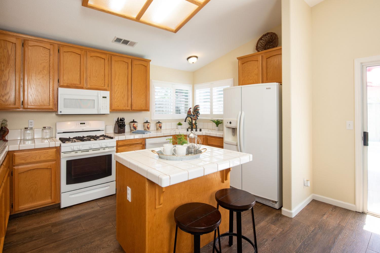 Bernstein Drive, Modesto, California image 9