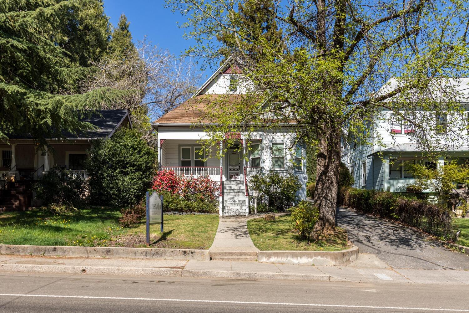 S Auburn Street, Grass Valley, California image 2