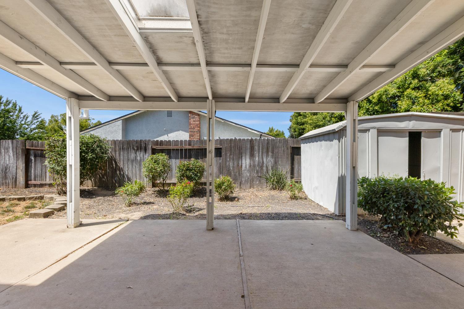 Glen Alder Way, Sacramento, CA, 95826-4058