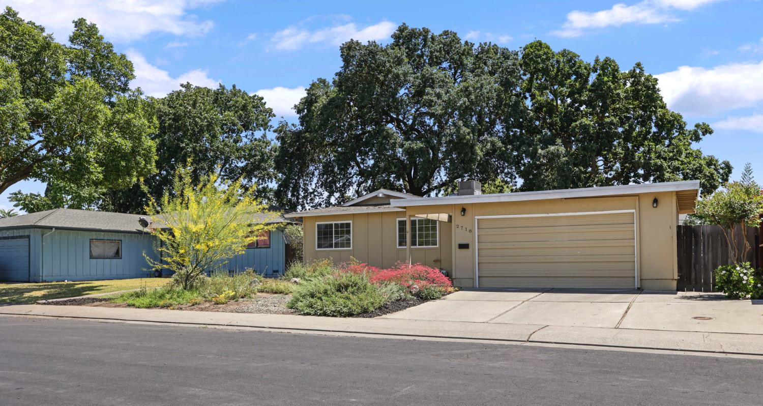 Jasmine Avenue, Stockton, California image 35