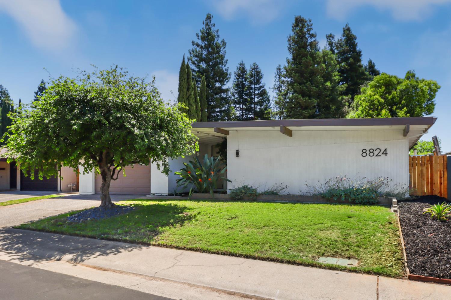 8824 Kelsey Drive